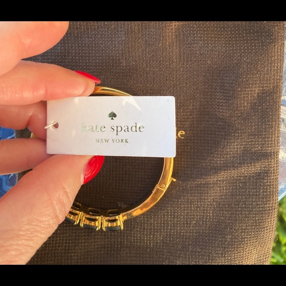 Kate Spade NY Squared Away Hinge Bangle Black NWT - Picture 4 of 9